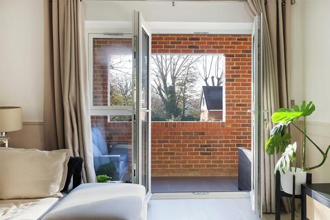 undefined, Station Road, Leatherhead, Surrey, KT22