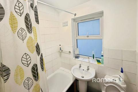 undefined, Arthur Street, Aldershot, GU11
