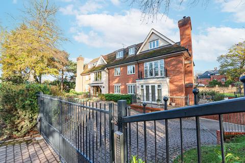 undefined, RED GABLES, ST GEORGES LANE, ASCOT CENTRE, BERKSHIRE, SL5 7FW