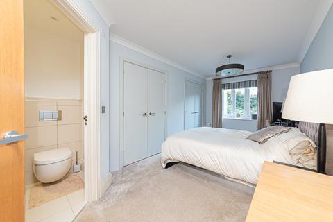 undefined, RED GABLES, ST GEORGES LANE, ASCOT CENTRE, BERKSHIRE, SL5 7FW