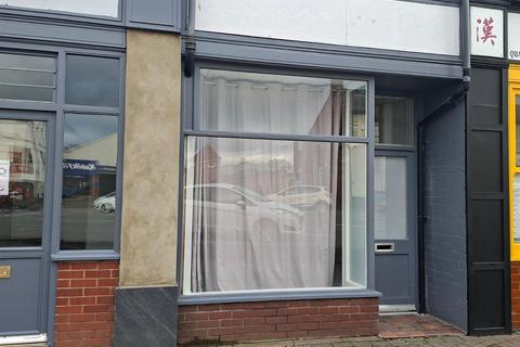 Retail property (high street) to rent, Park Rd Melton Mowbray LE13 1TT