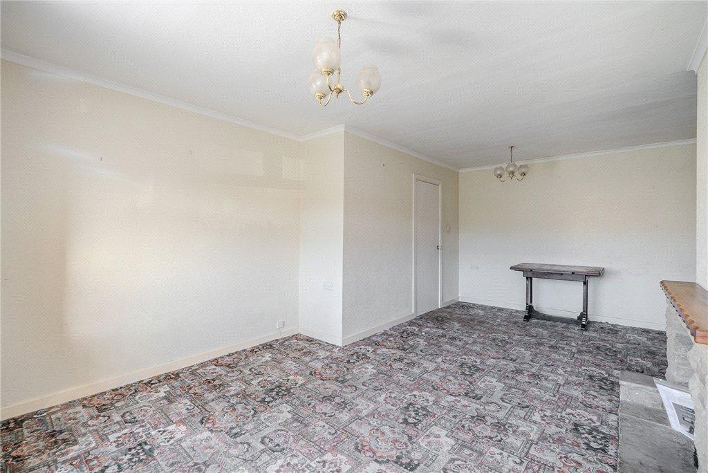 Sitting/Dining Room