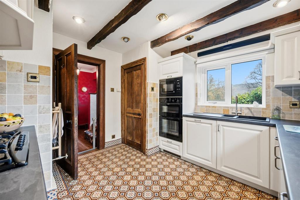 Kitchen to front window and view.jpg