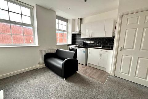 Studio to rent, Paxton Street, Stoke-On-Trent ST1
