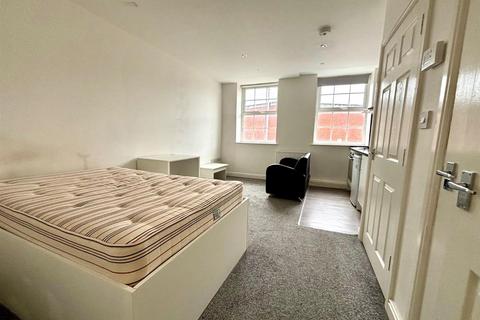 Studio to rent, Paxton Street, Stoke-On-Trent ST1