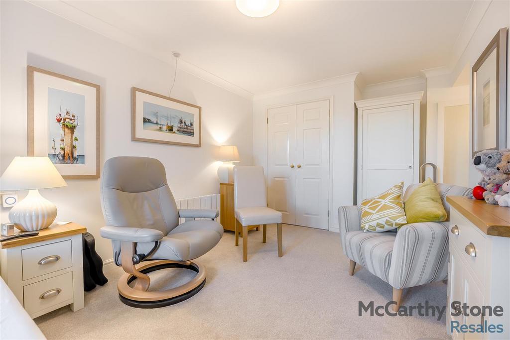8671806-interior07.jpg