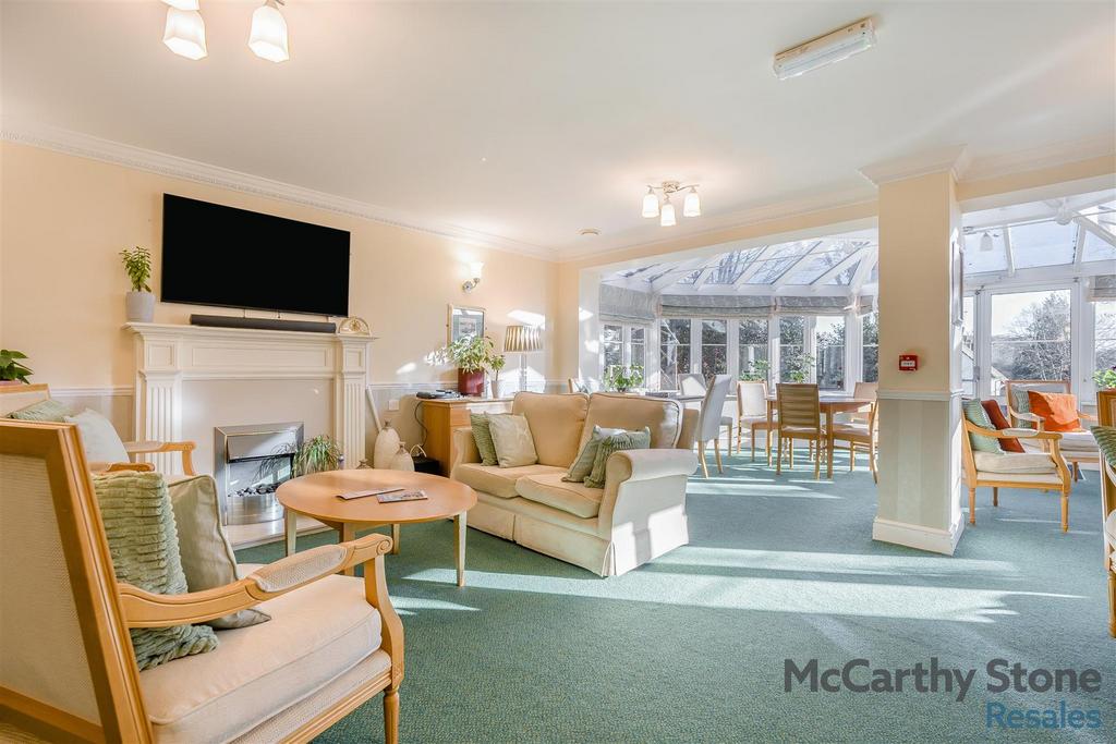 8671806-interior16.jpg