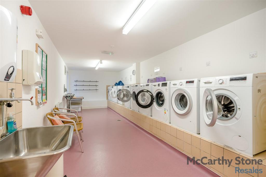 8671806-interior20.jpg