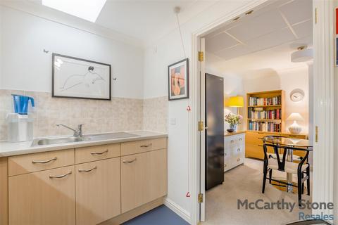 1 bedroom apartment for sale, Portman Court, Grange Road, Uckfield