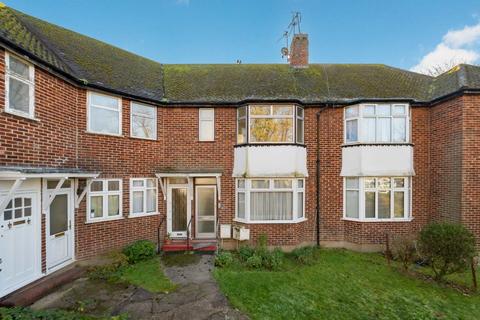 3 bedroom maisonette to rent, Page Street, London NW7