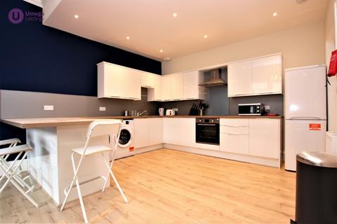 3 bedroom apartment to rent, Summerhall Square, Newington, Edinburgh, EH9