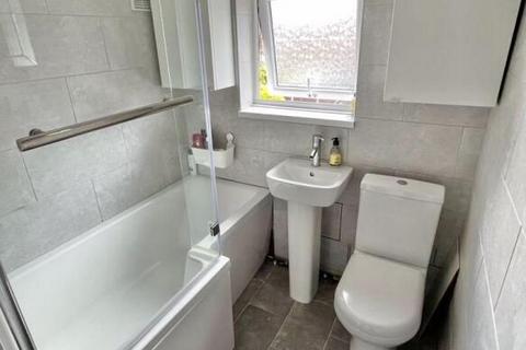 2 bedroom semi-detached house to rent, Old Oscott Lane, Birmingham