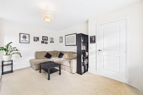 3 bedroom detached house for sale, Meadowsweet Road, Cheltenham, Gloucestershire, GL53