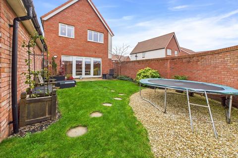 3 bedroom detached house for sale, Meadowsweet Road, Cheltenham, Gloucestershire, GL53