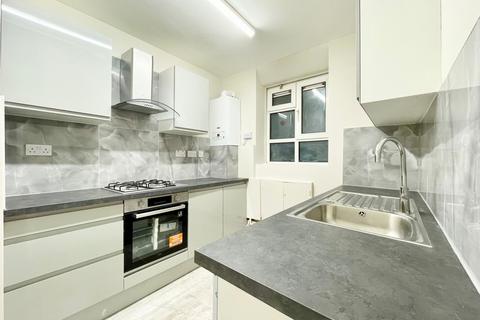 4 bedroom apartment to rent, Talwin Street, Tower Hamlets E3