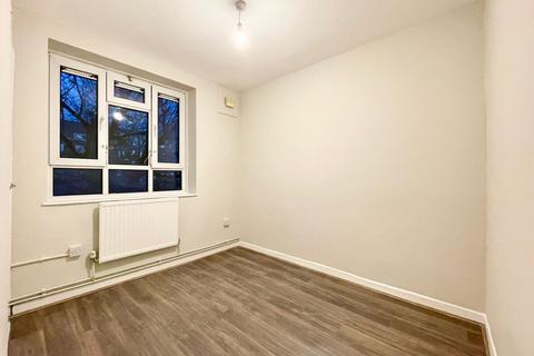 4 bedroom apartment to rent, Talwin Street, Tower Hamlets E3