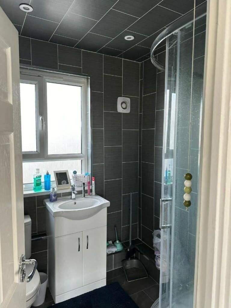 BATH.jpeg