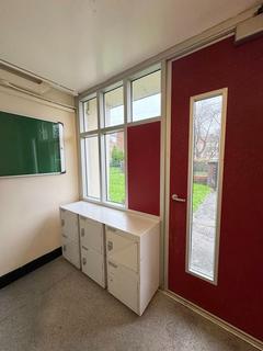 undefined, Wardle Close, Manchester, M32