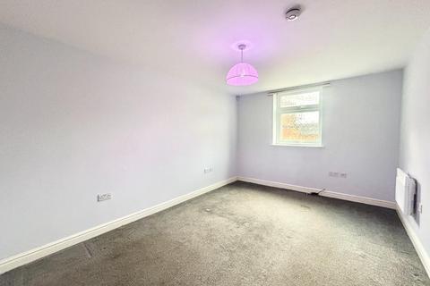 2 bedroom ground floor flat to rent, 2 Bed Ground Floor Flat, Olivers Lane, Bridlington, YO15 2AS