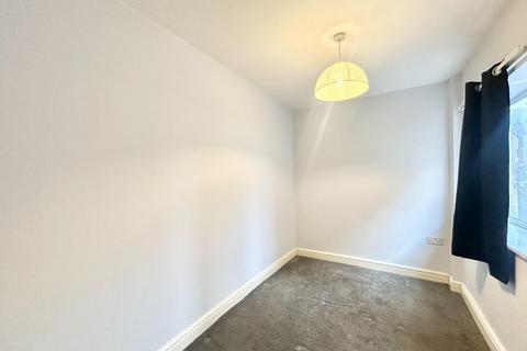 2 bedroom ground floor flat to rent, 2 Bed Ground Floor Flat, Olivers Lane, Bridlington, YO15 2AS