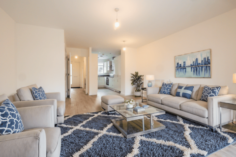 3 bedroom house to rent, at The Gateway, 40 GALLOWAY DRIVE M12