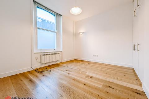 undefined, Gray&#39;s Inn Road, London WC1X