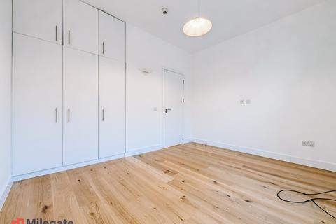 undefined, Gray&#39;s Inn Road, London WC1X
