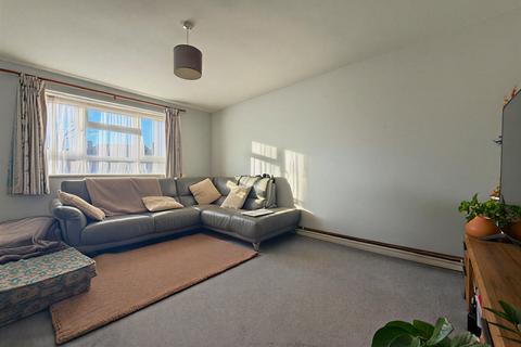 2 bedroom flat to rent, Poplar Court, Gap Road, Wimbledon, SW19