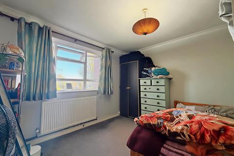 2 bedroom flat to rent, Poplar Court, Gap Road, Wimbledon, SW19
