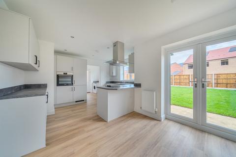 4 bedroom detached house to rent, Upton NN5