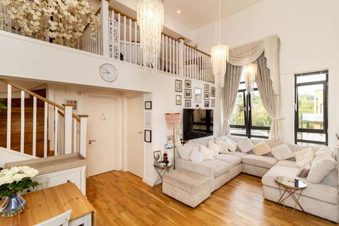 undefined, Whyteleafe Hill, Whyteleafe CR3