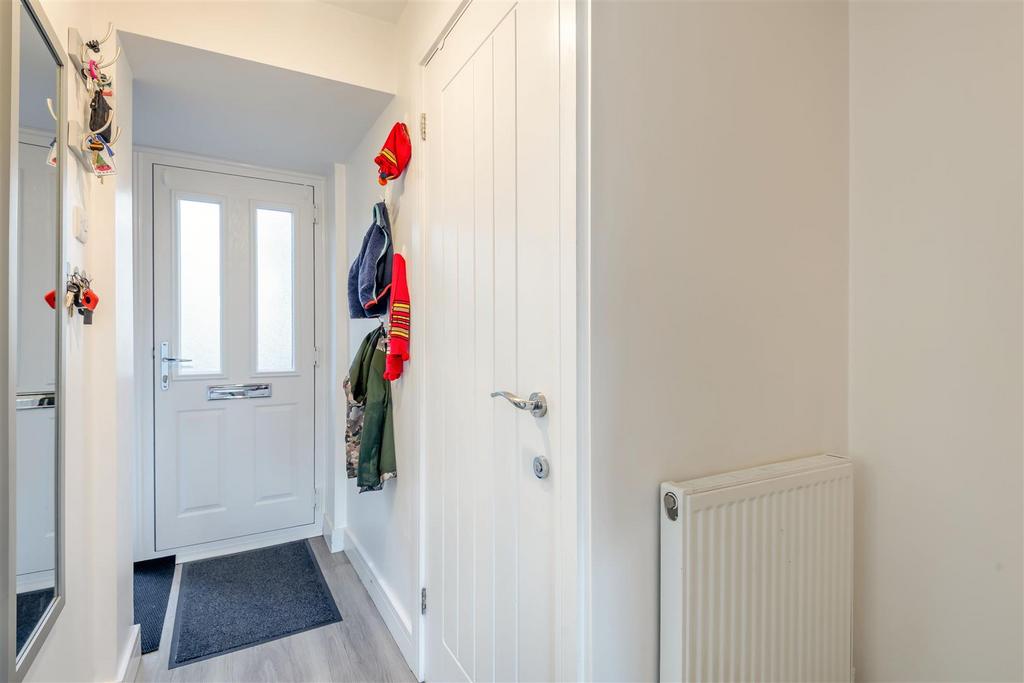 8672335-interior09.jpg