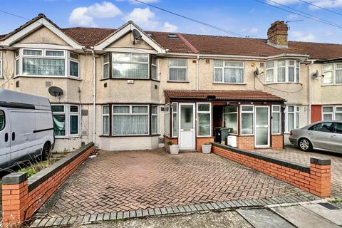4 bedroom terraced house for sale, Byron Avenue, Cranford TW4