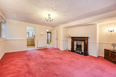 undefined, 32 Woodland Close, Albrighton, Wolverhampton, WV7 3PR