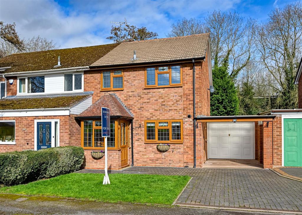 32 Woodland Close-MAR26-8.jpg