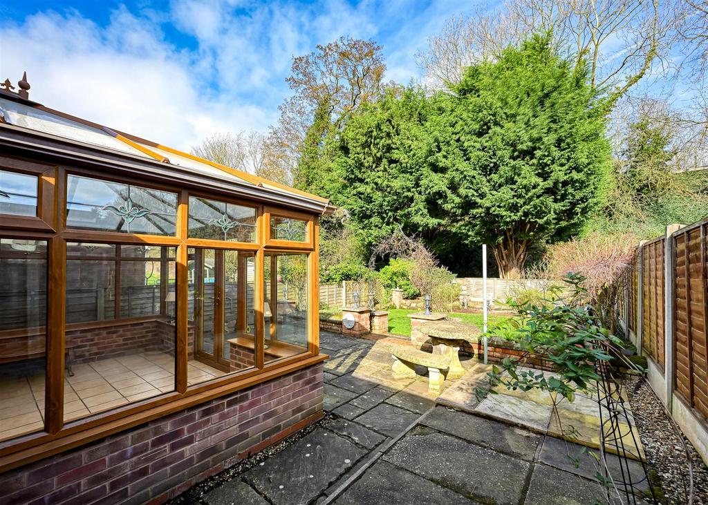 32 Woodland Close-MAR26-6.jpg