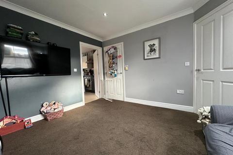 2 bedroom semi-detached house for sale, Partridge Close, Stowmarket IP14
