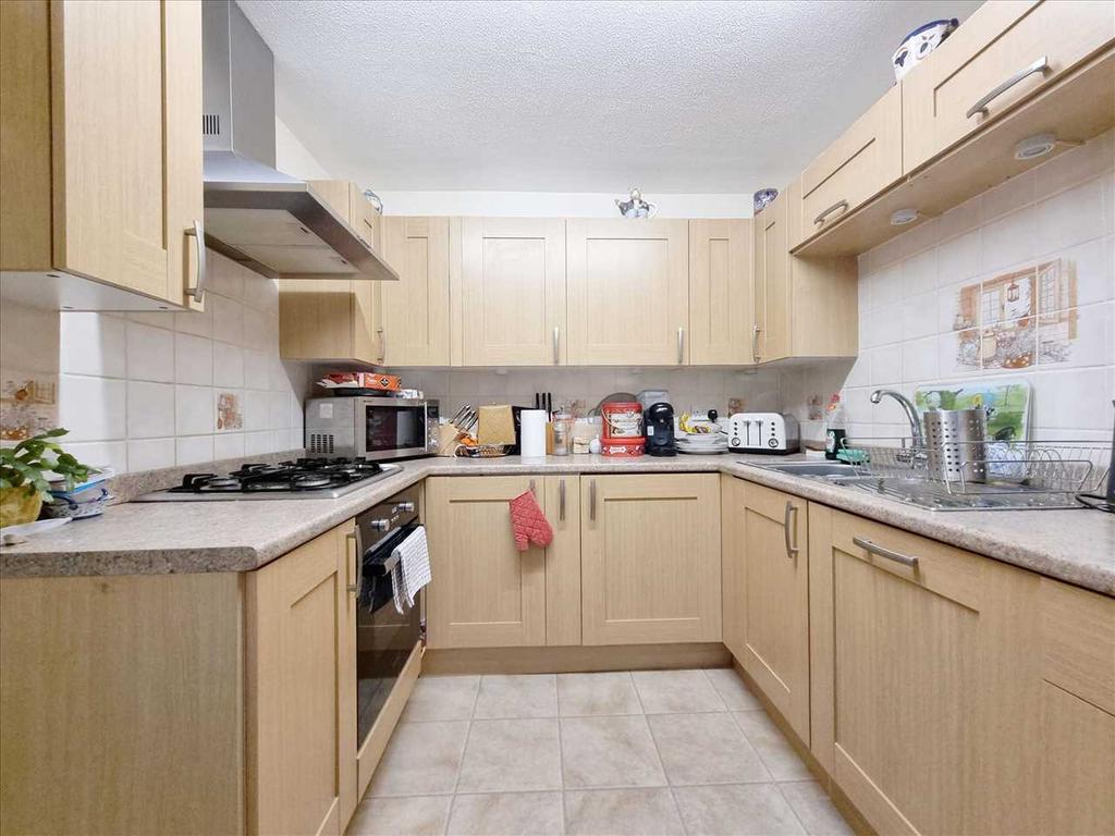 Kitchen: