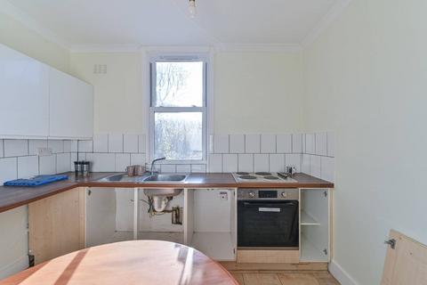 1 bedroom flat to rent, Gipsy Road, West Norwood, London, SE27