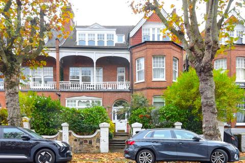 undefined, Queens Avenue, Muswell Hill, N10