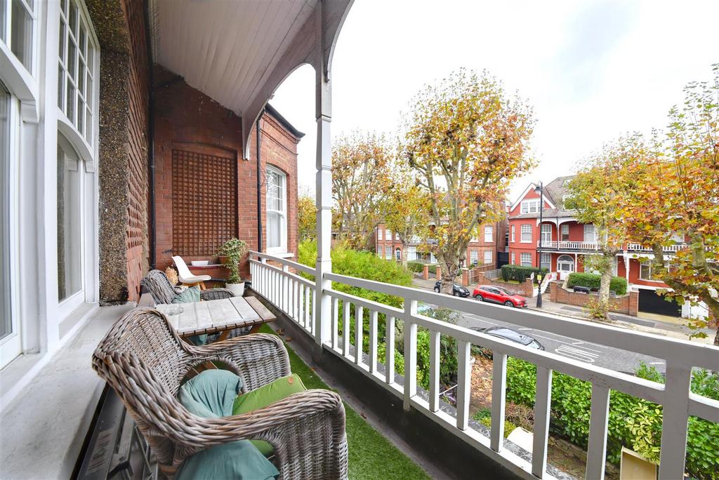 15d Queens Avenue Pic 8.png