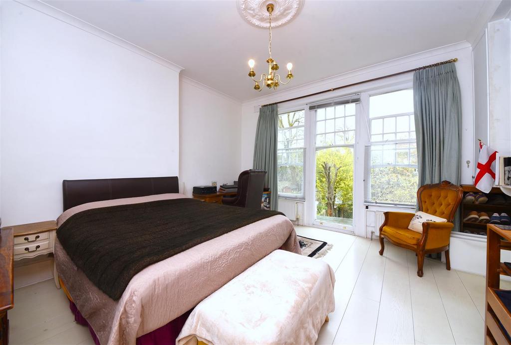 15d Queens Avenue Pic 6.png