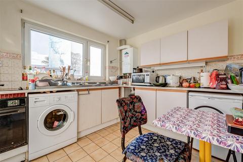 2 bedroom apartment to rent, Fulwood Park Mansions, Chesterwood Drive, Broomhill