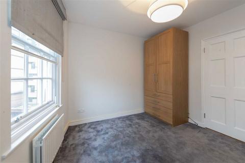 3 bedroom flat to rent, George Street, London W1H