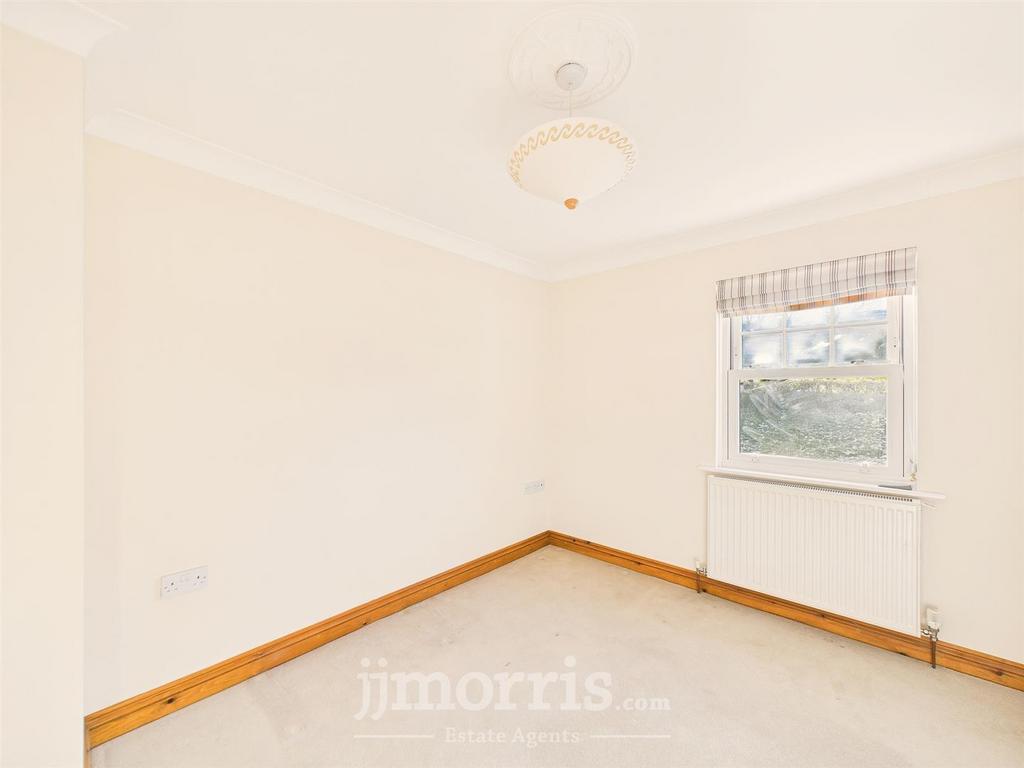 Bedroom 4  (front)