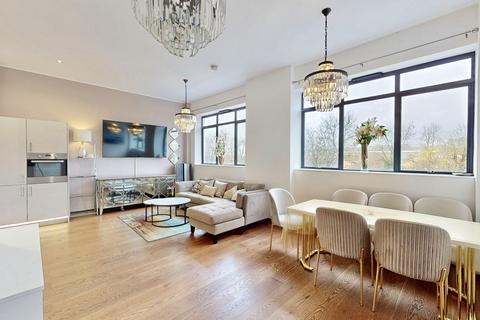 1 bedroom apartment to rent, Stanley Kubrick Road, Denham UB9