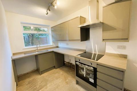 3 bedroom semi-detached house to rent, St Denys, Southampton