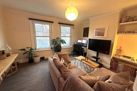 undefined, Kensington Avenue, Watford WD18