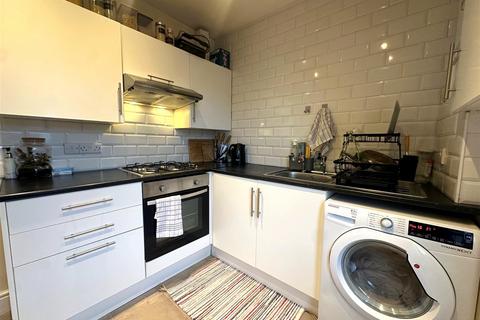 undefined, Kensington Avenue, Watford WD18