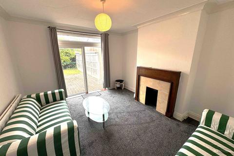 undefined, St Annes Road, Headingley LS6